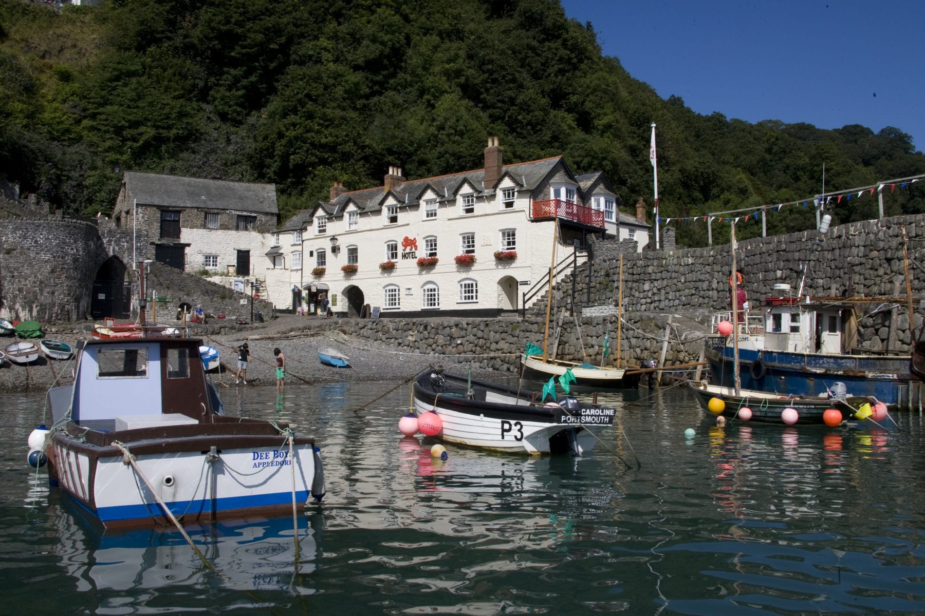 Clovelly Harbour, Red Lion Hotel