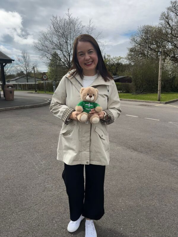 Ministerial Visit Stephanie Peacock - Crealy theme Park & Resort Devon bear