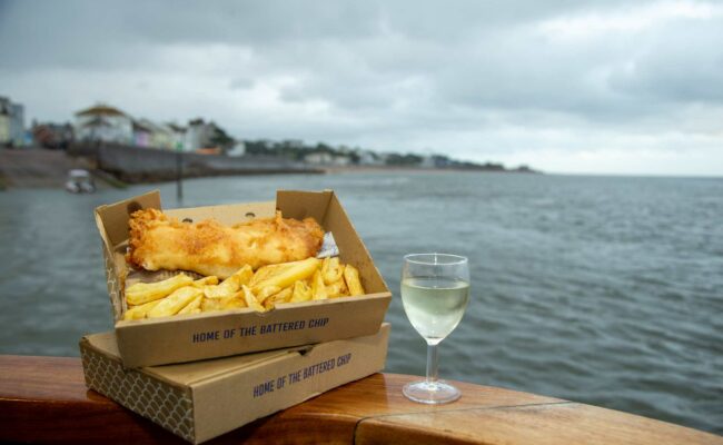 Fish and Fizz and stuart line cruises